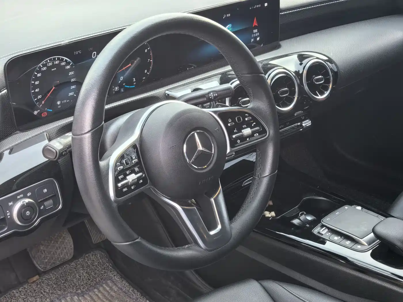 Mercedes-Benz A-Class 2022 A 200 L Sport Sedan Dynamic фото 6