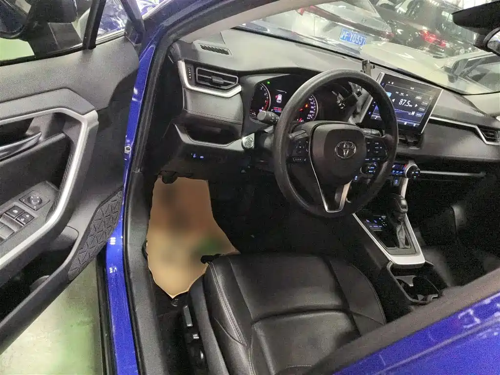 Toyota Wildlander 2020 2.0L CVT 2WD Luxury Edition фото 16