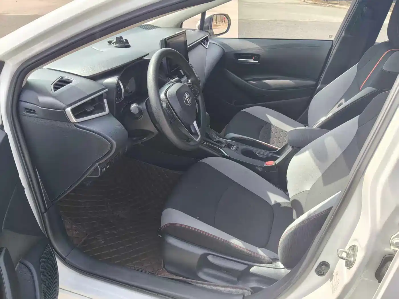 Toyota Corolla 2023 1.2T Elite Edition фото 4