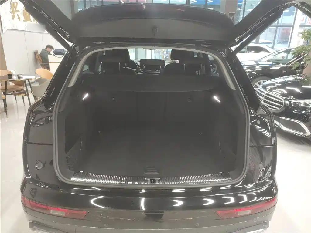 Audi Q5L 2023 40T Fashion Elegance фото 19