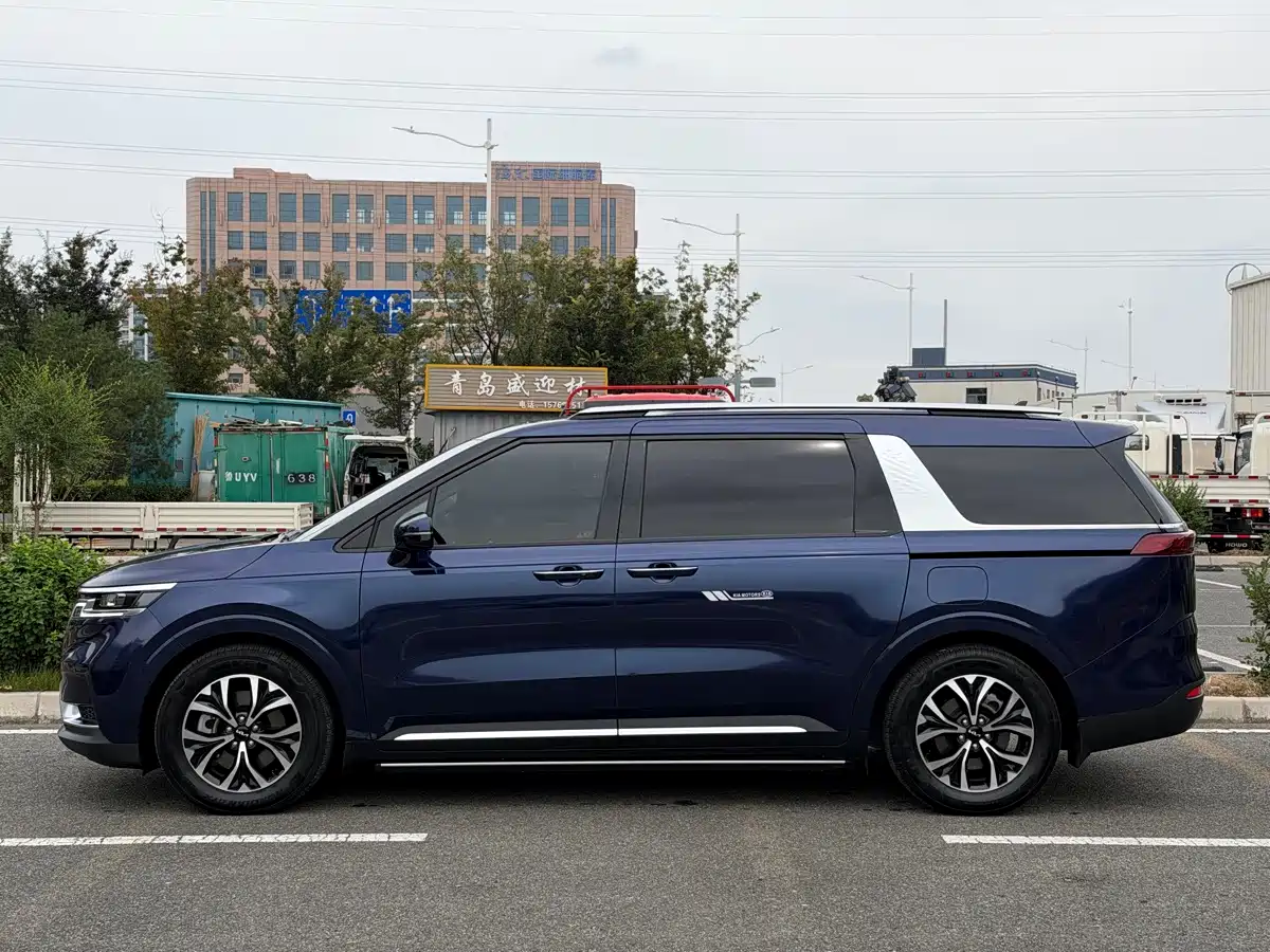 Kia Carnival 2022 2021 2.0T Flagship Edition