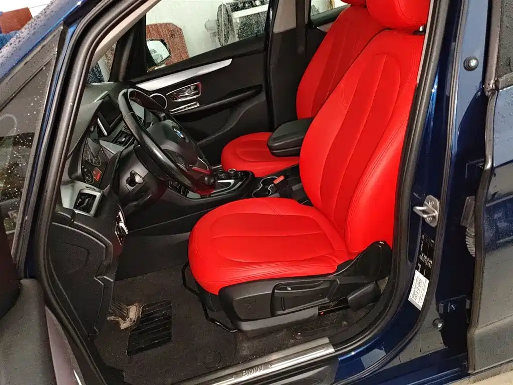 BMW 2 Series Touring 2016 218i Fashion Model фото 7