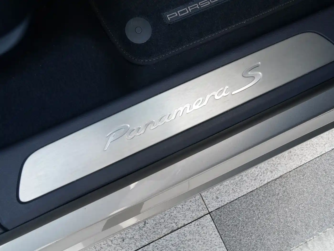 Porsche Panamera 2010 Model Panamera S 4.8L фото 10