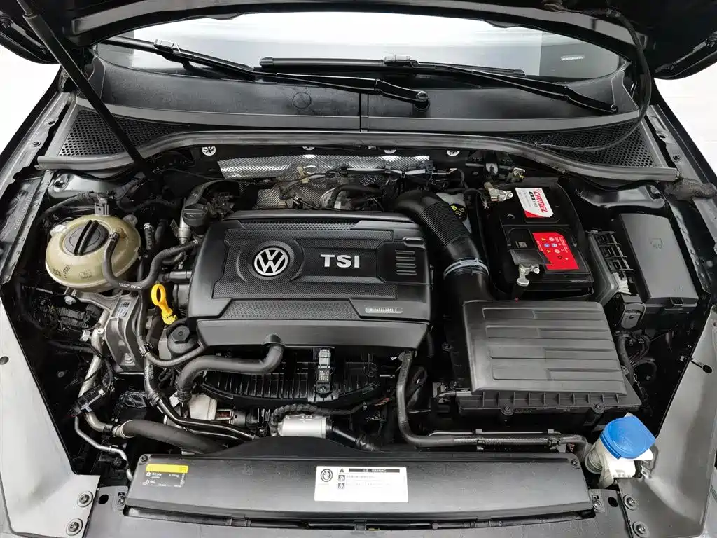 Volkswagen Magotan 2018 330TSI DSG Leading фото 6