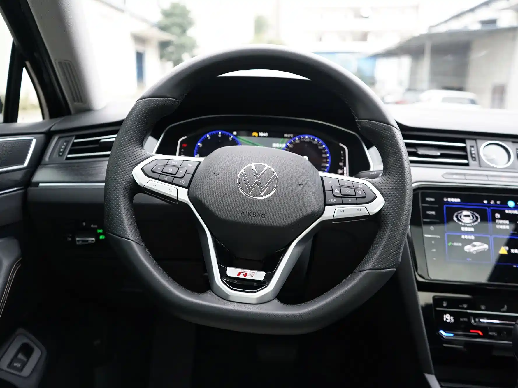 Photo 10 - Volkswagen Magotan
