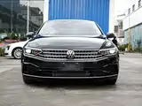 Photo 2 - Volkswagen Magotan