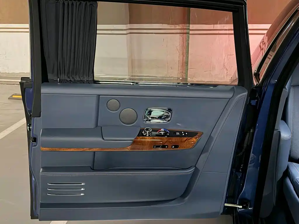 Rolls-Royce Phantom 2020 2018 6.7T Long Wheelbase Version