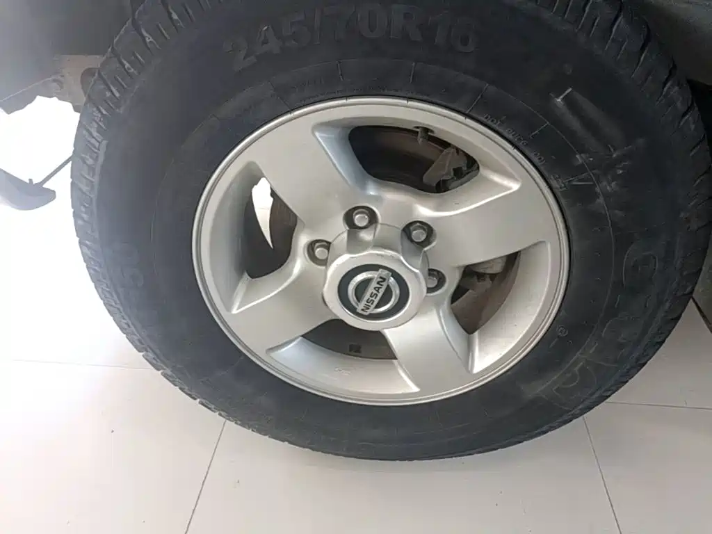 Nissan Paladin 2016 2013 2.4L 2WD Standard China V