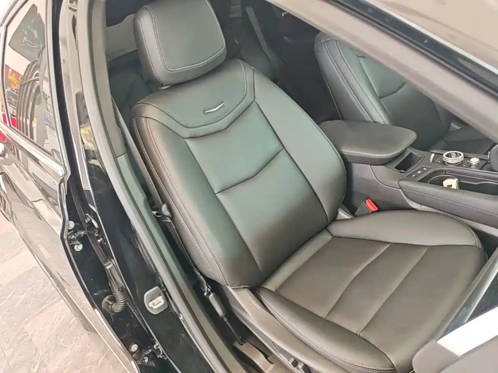 Cadillac XT5 2024 2023 2.0T 2WD Fashion Edition