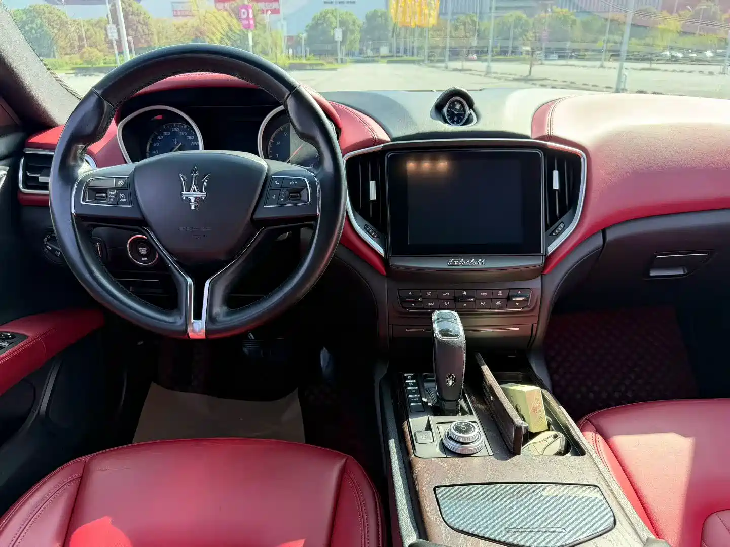 Photo 4 - Maserati Ghibli