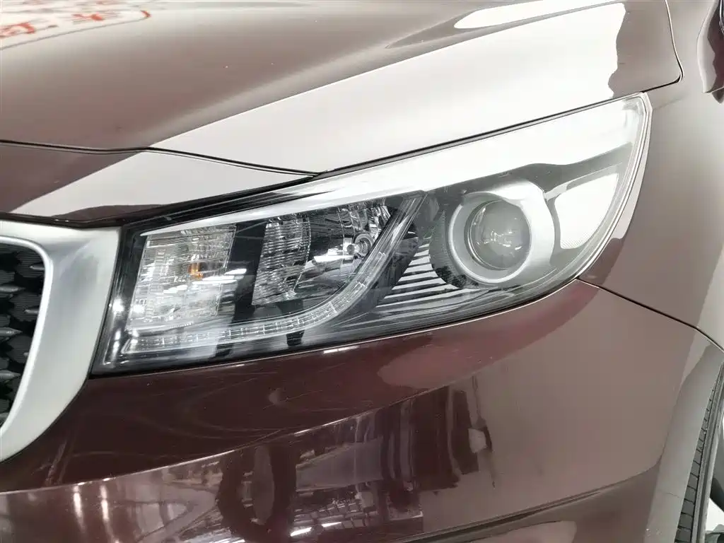 Kia Carnival (Import) 2015 3.3GDI Luxury (China V) фото 7
