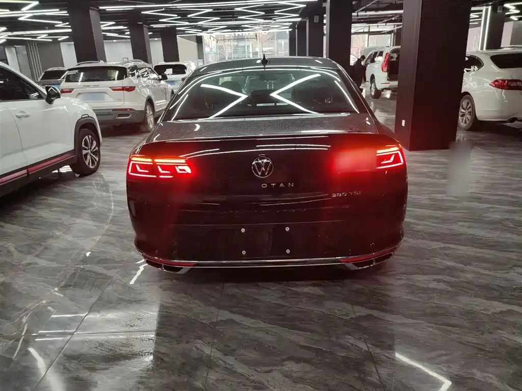 Volkswagen Magotan 2025 Popular Edition 280TSI DSG Comfort фото 4