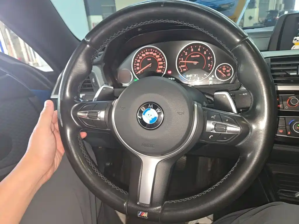 Photo 11 - BMW 4 Series