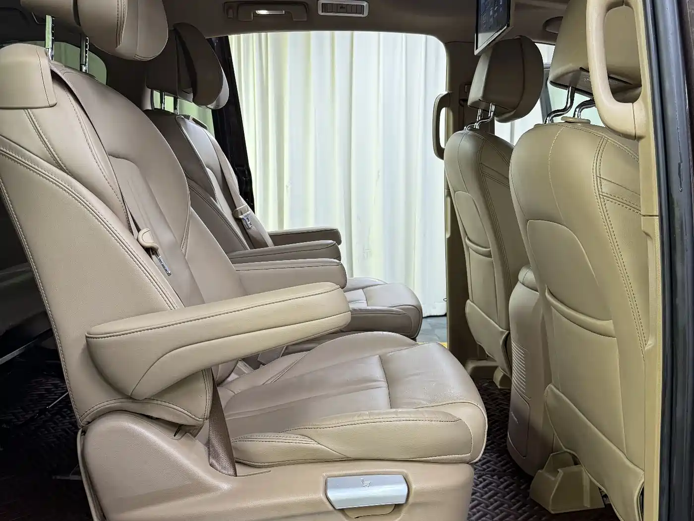 Buick GL8 2017 ES 28T Premium China V фото 24