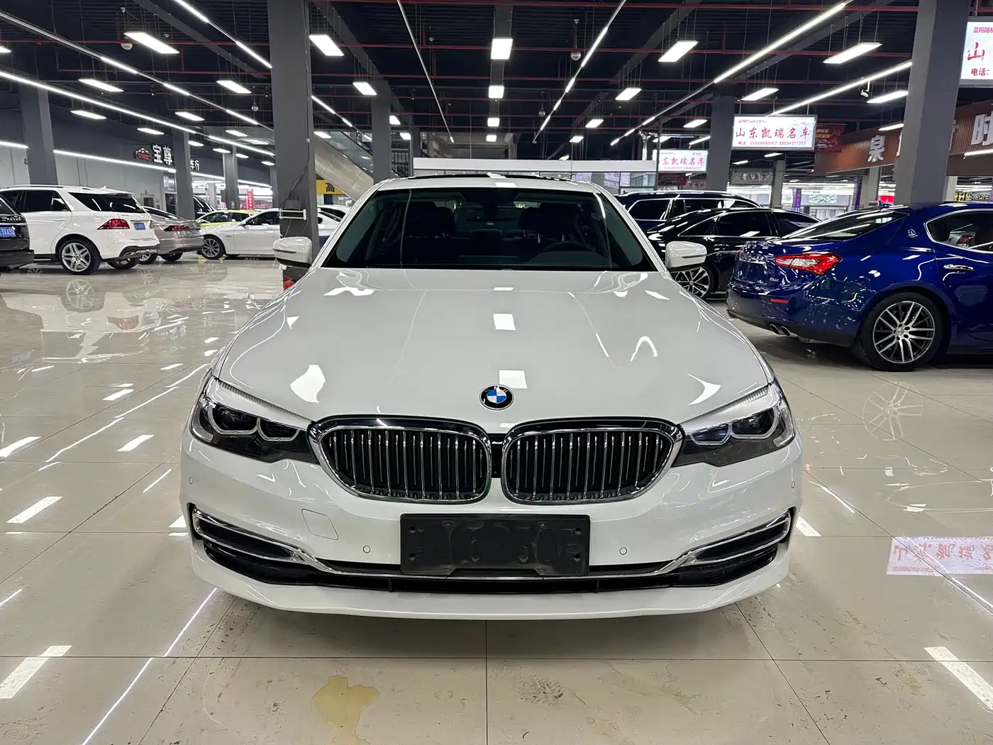 BMW 5 Series 2020 525Li Luxury Package фото 2