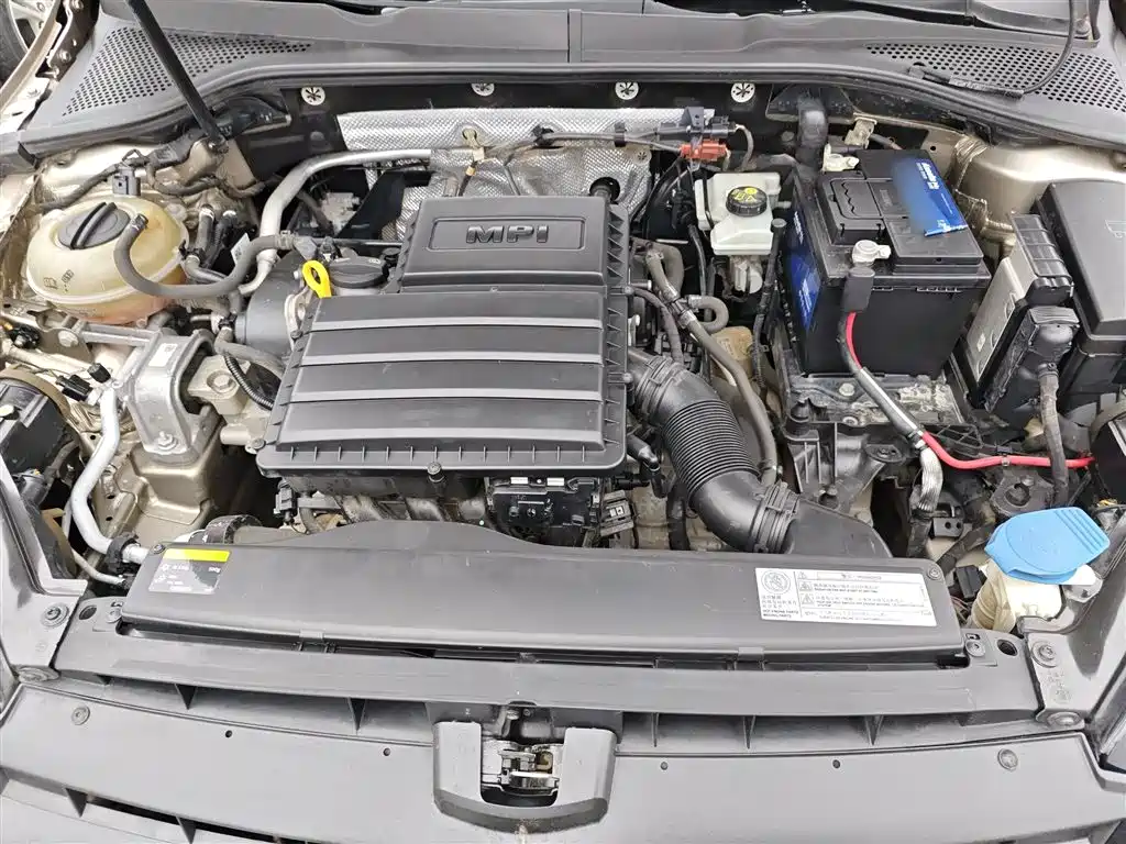 Volkswagen Golf 2015 1.6L Automatic Comfort фото 10