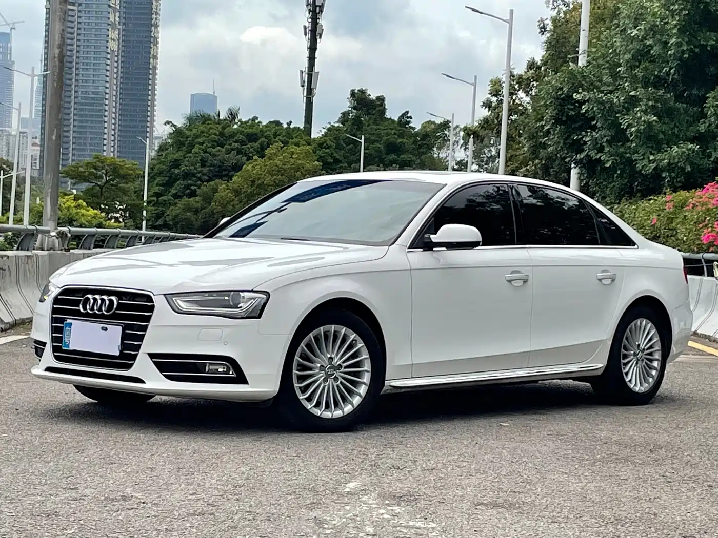 Audi A4L 2016 35 TFSI Collector's Edition Automatic Standard