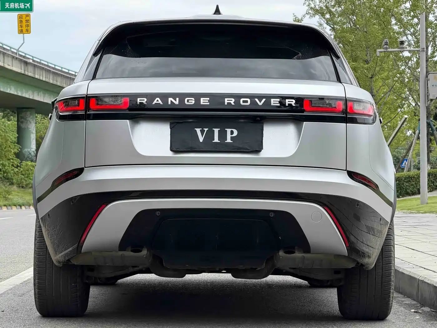 Фото 15 - Land Rover Range Rover Velar