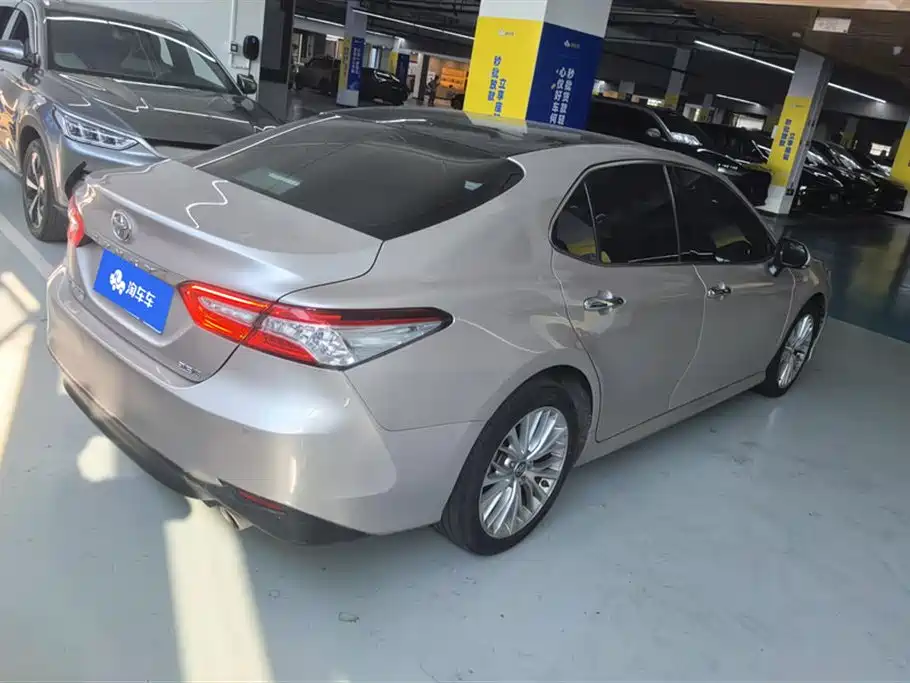 Toyota Camry 2019 2.5G Luxury Edition China VI фото 3