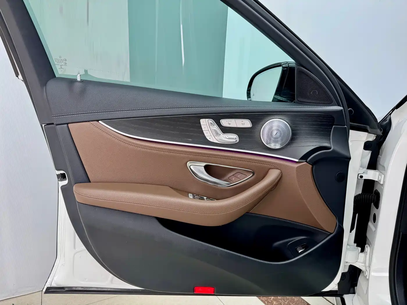 Mercedes-Benz E-Class 2020 Facelift E 300 L Sport Exclusive фото 8
