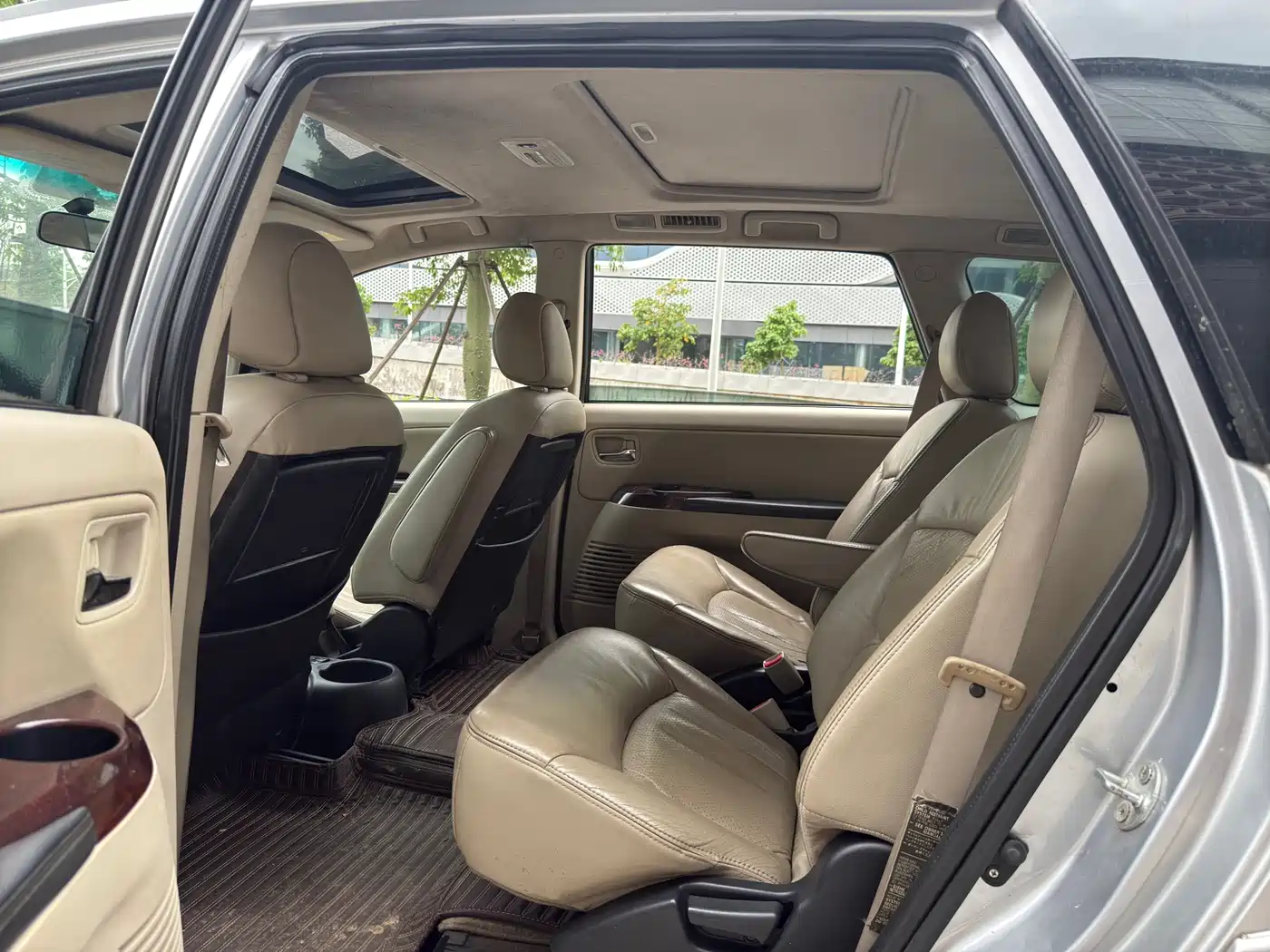 Mitsubishi Grandis 2009 2.4 6-Seater Elite Version фото 10