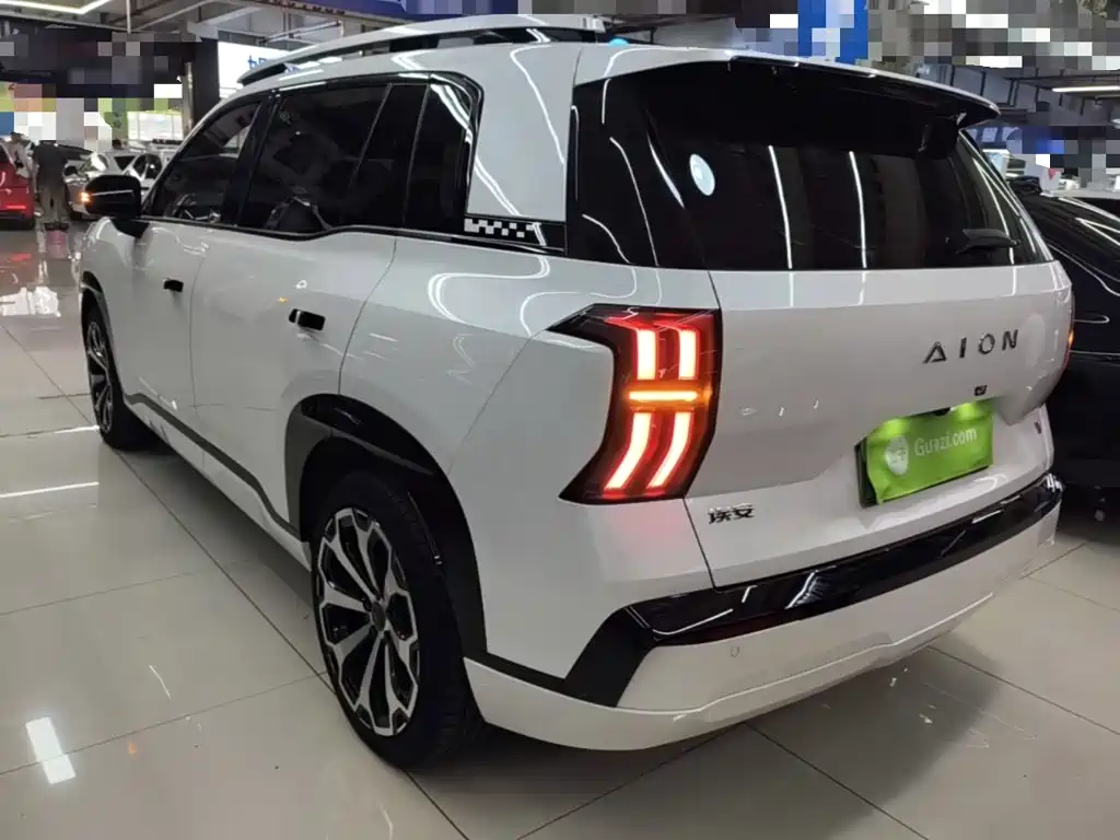 2025 Aion V