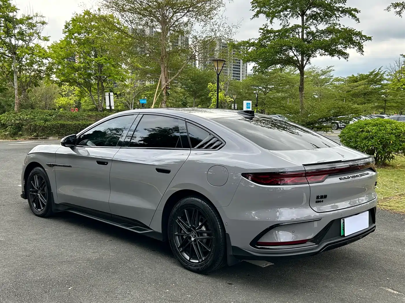 BYD Han 2026 2026 DM-i Intelligent Driving Edition 245KM Navigation Edition