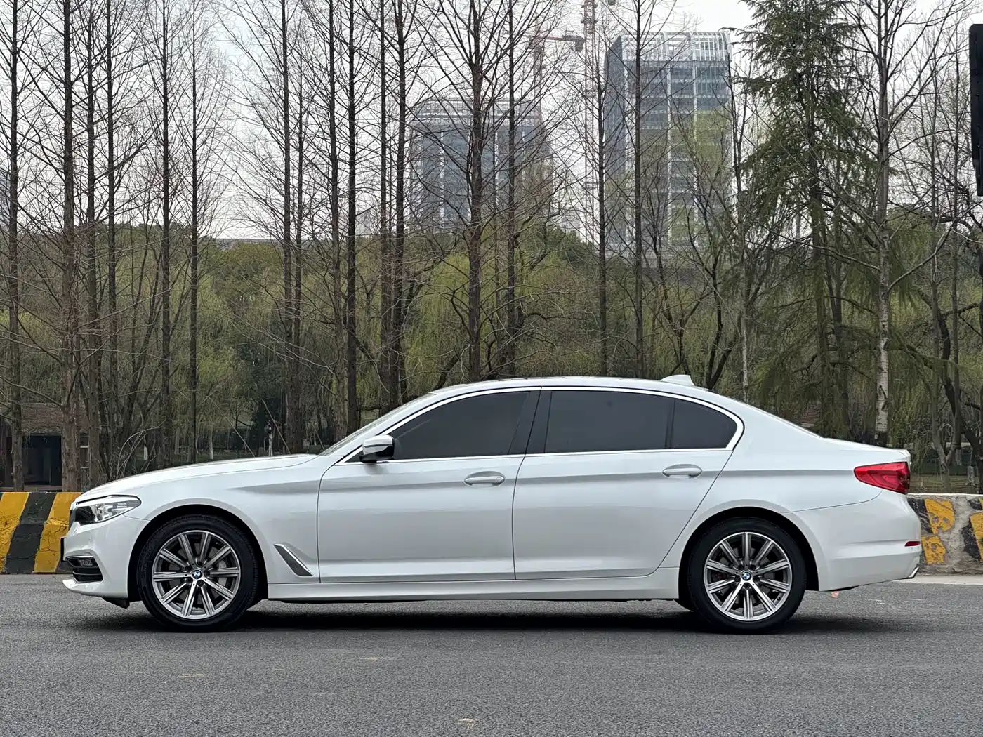BMW 5 Series 2018 528Li Launch Special Edition фото 4