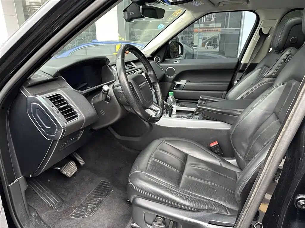Land Rover Range Rover Sport 2019 3.0 SC V6 Special Edition фото 12