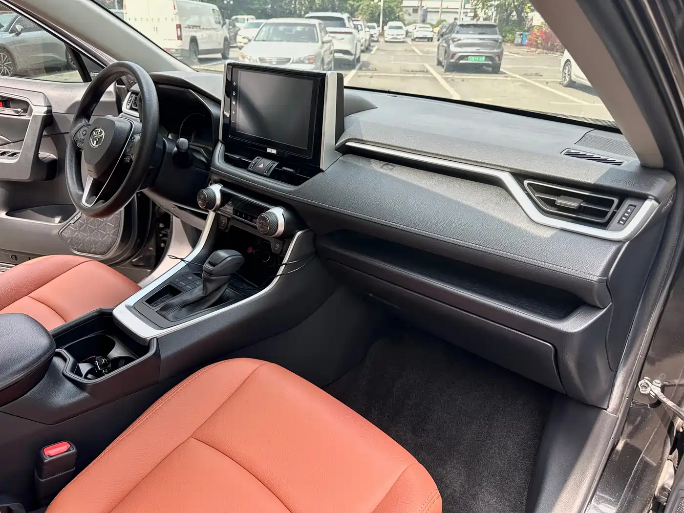 Toyota RAV4 Rongfang 2020 2.0L CVT 2WD Trend Edition фото 16