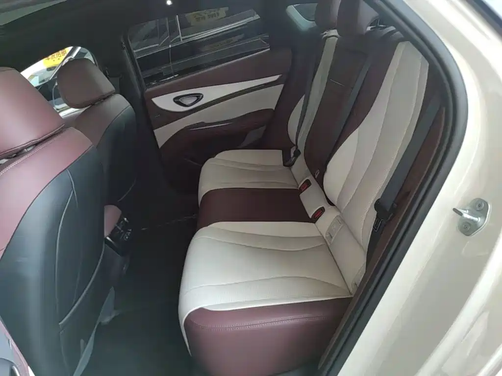 BYD Seal 07 DM-i 2025 2026 DM-i 1.5T 230km Flagship