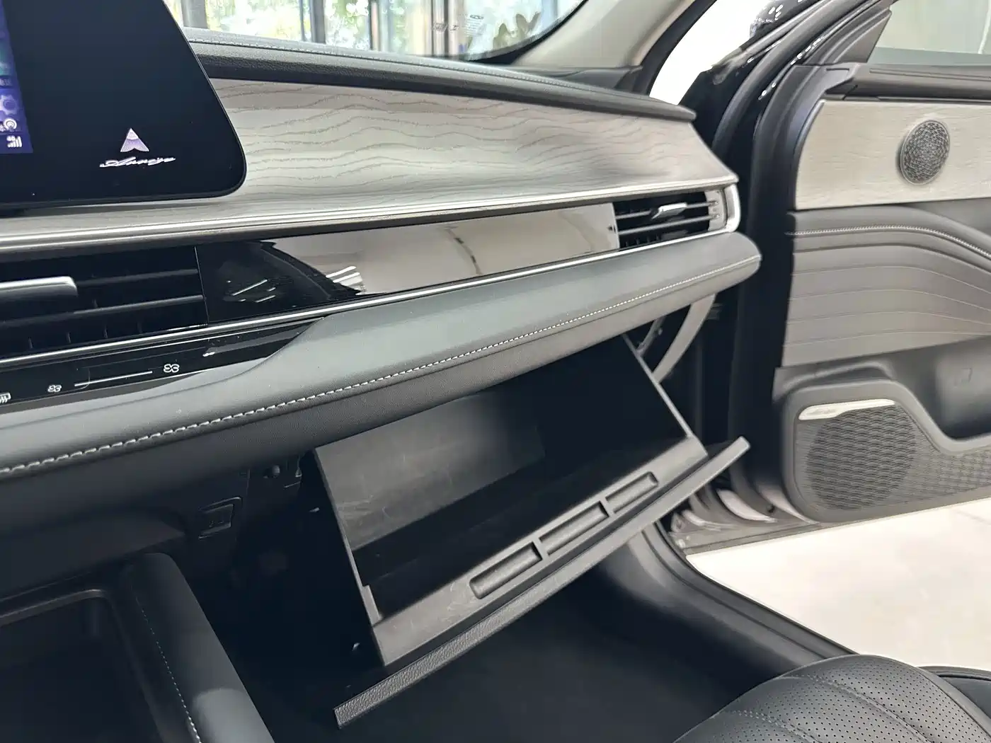 Chery Fengyun Fengyun A8 2025 2025 70km Basic Model