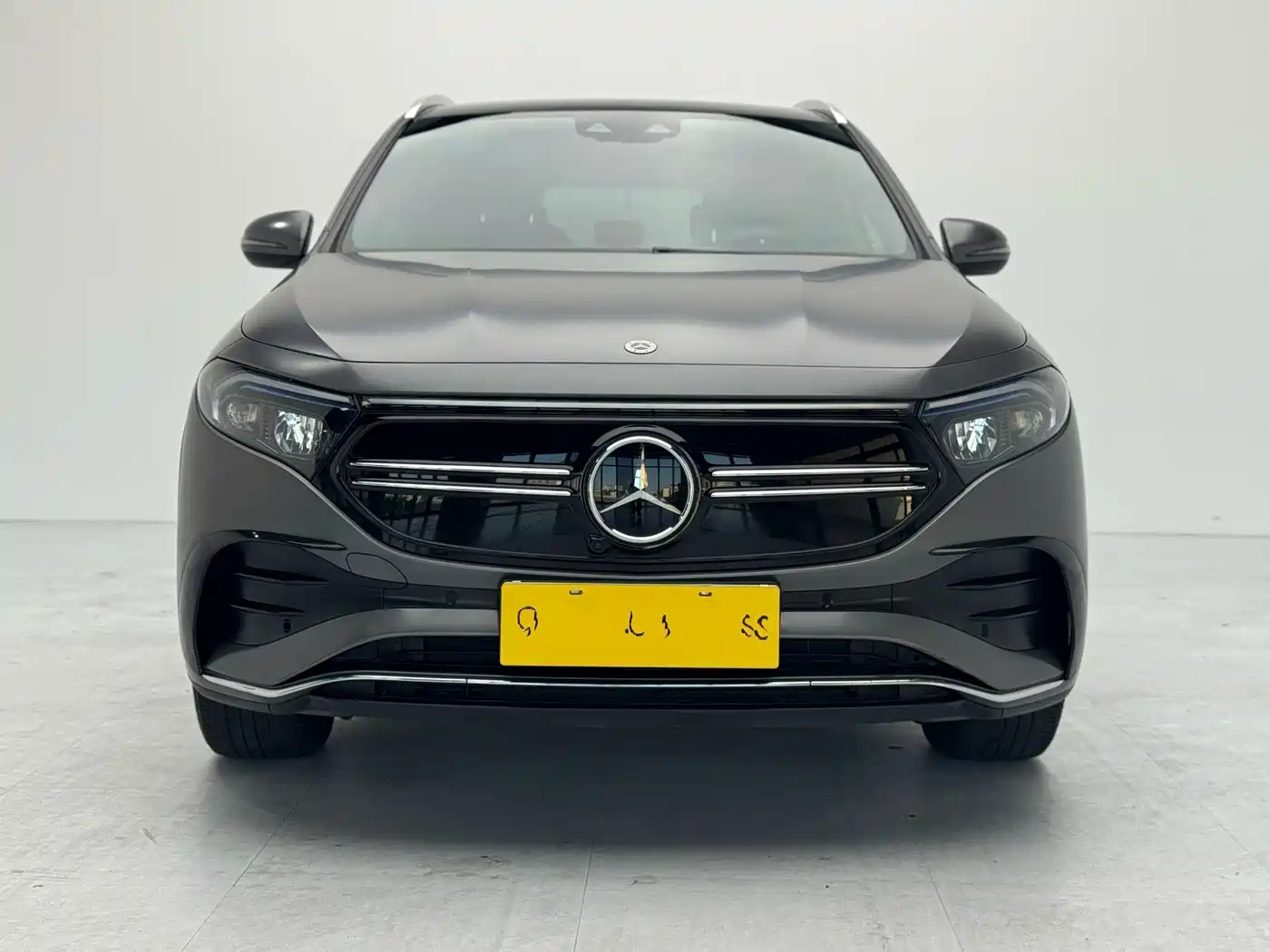 Mercedes-Benz EQA 2022 2022 EQA 300 4MATIC Launch Special Edition