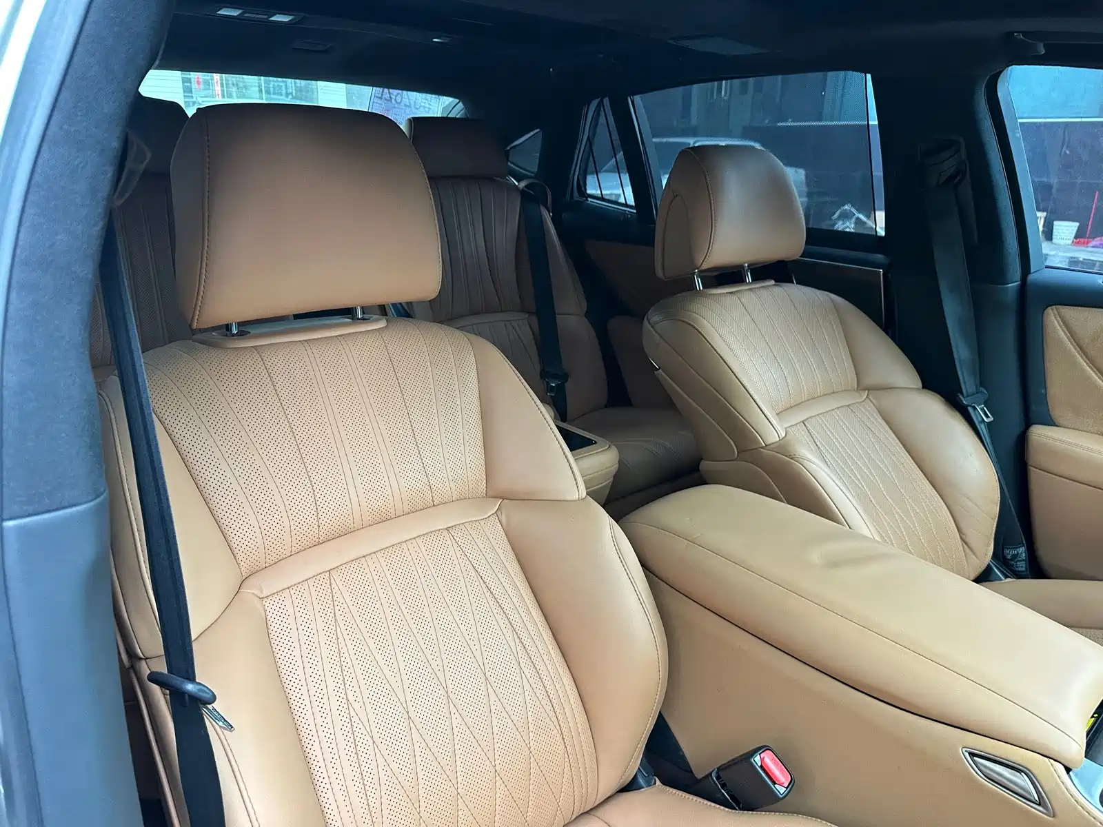 Фото 5 - Lexus LS