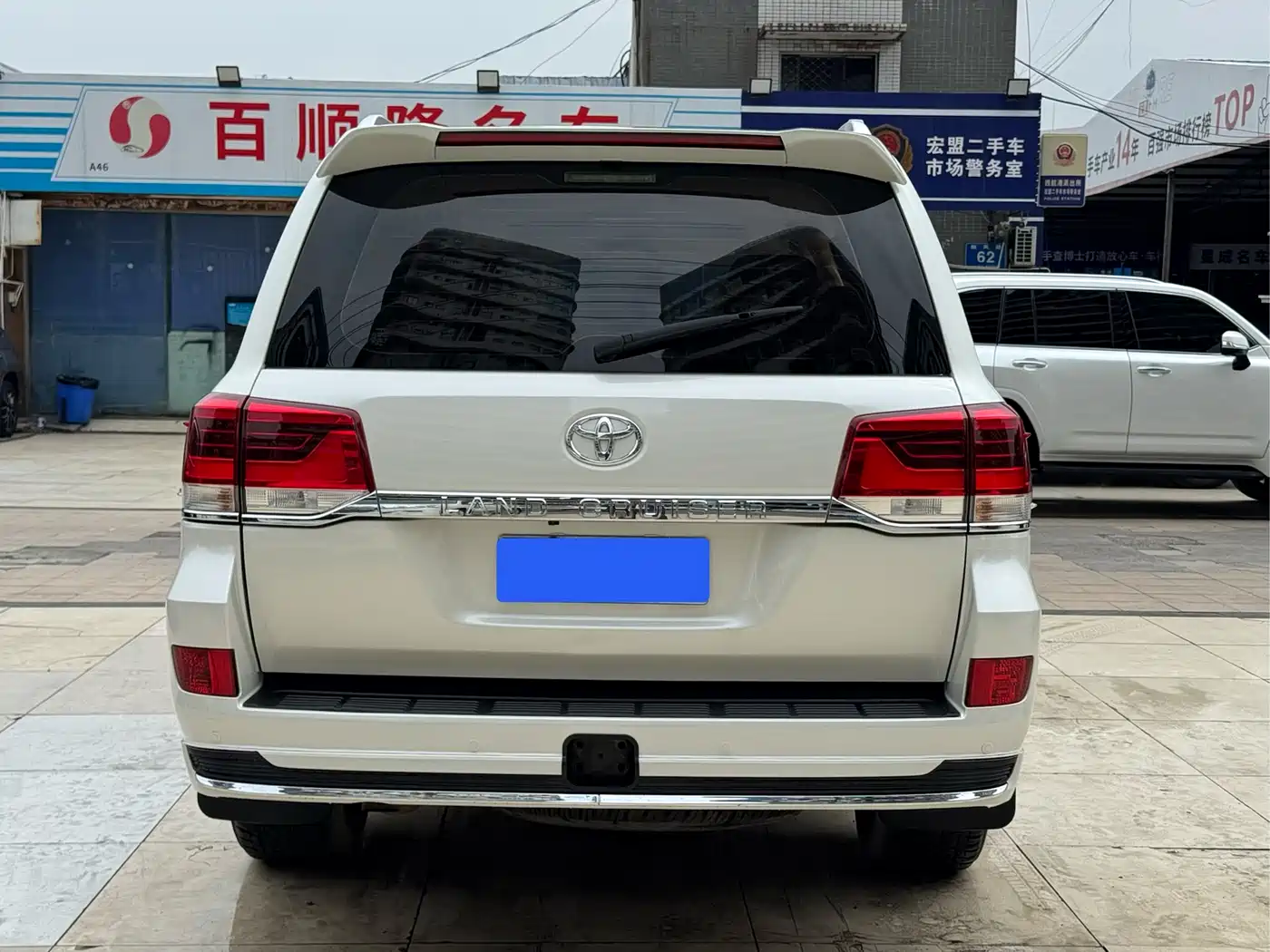 Toyota Land Cruiser (Import) фото 5