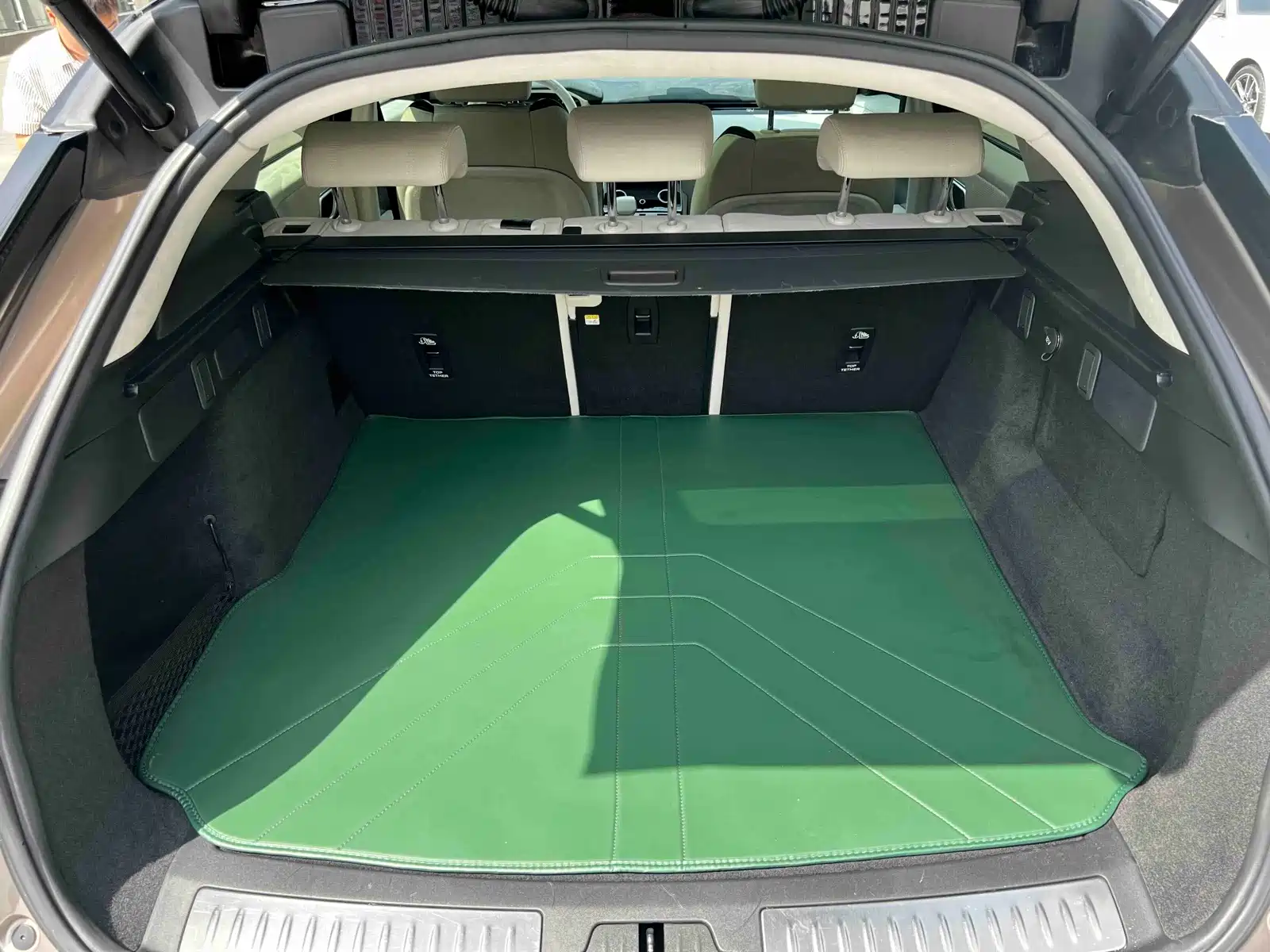 Фото 17 - Land Rover Range Rover Velar