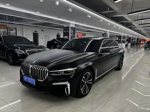 BMW 7 730Li, M Спорт-пакет