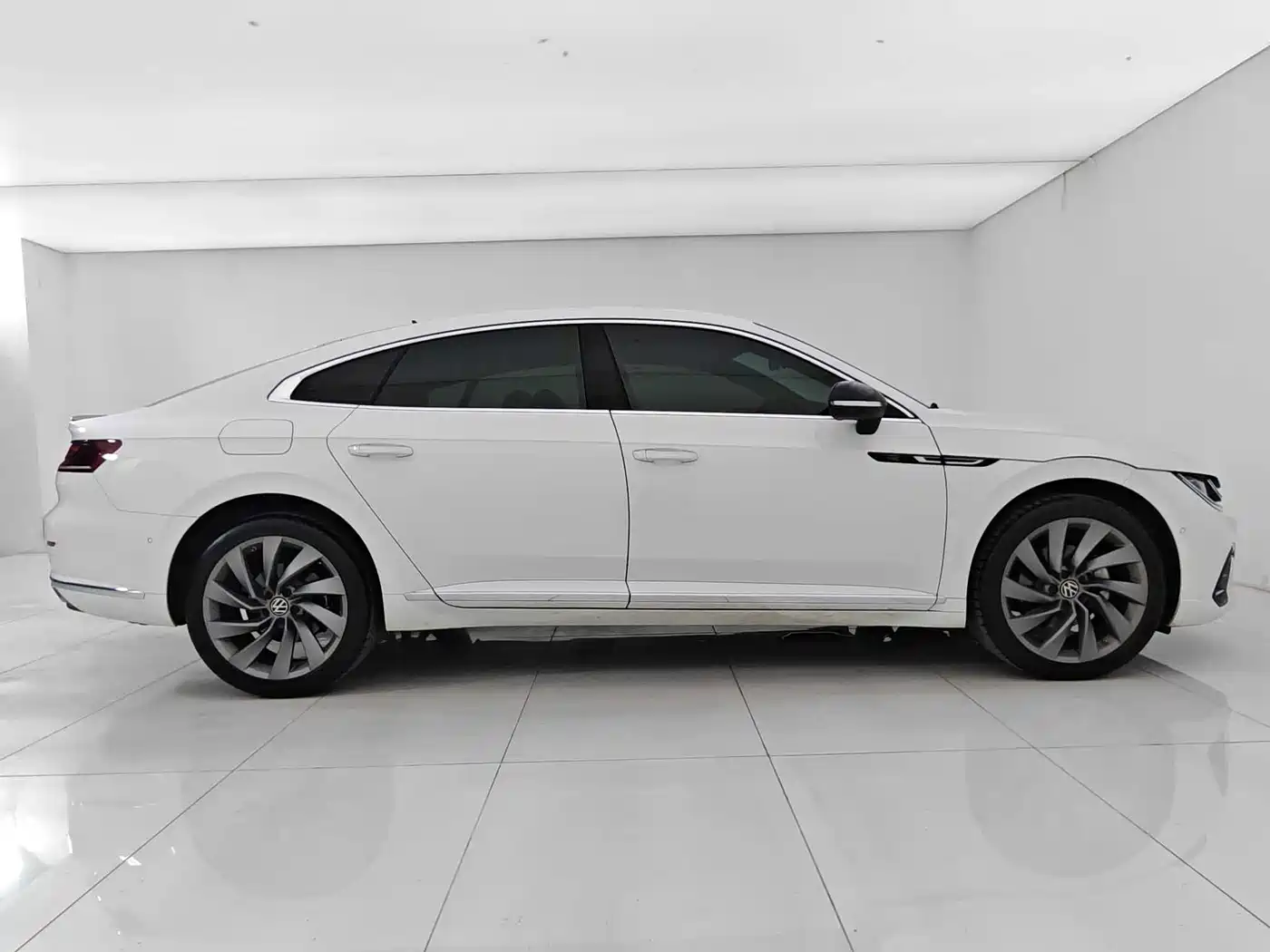 Volkswagen FAW-Volkswagen CC 2025 2025 380TSI Eye-catching Shared Edition