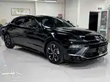 Photo 1 - Hyundai Sonata