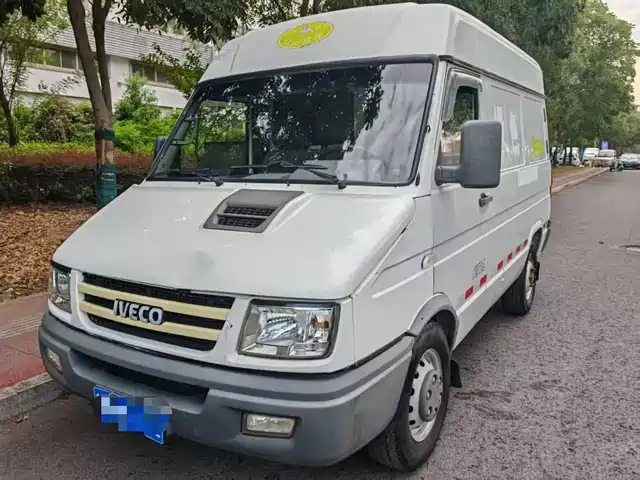  Iveco Iveco Daily 2014 Model 2.5T-A35 NJ6484ACM47Z4