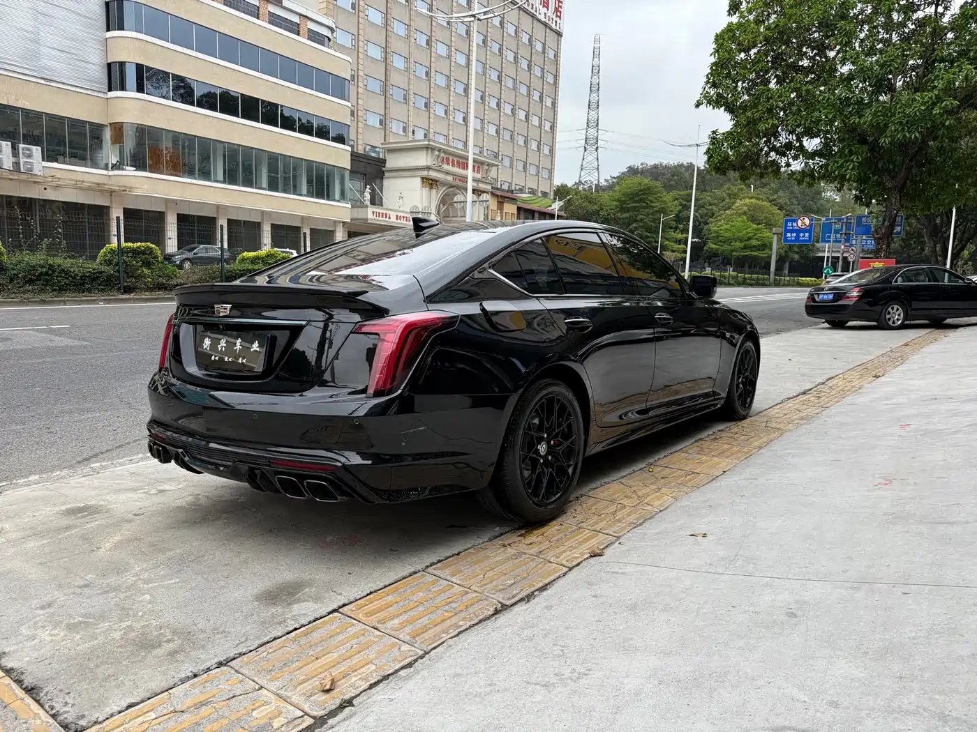 CADILLAC CT5