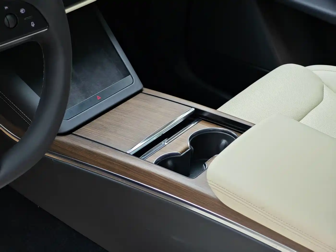 Tesla Model X 2023 Dual Motor All-Wheel Drive Edition фото 14