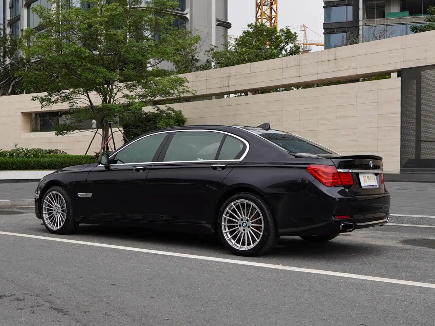 BMW 7 Series 2009 750Li Luxury фото 11