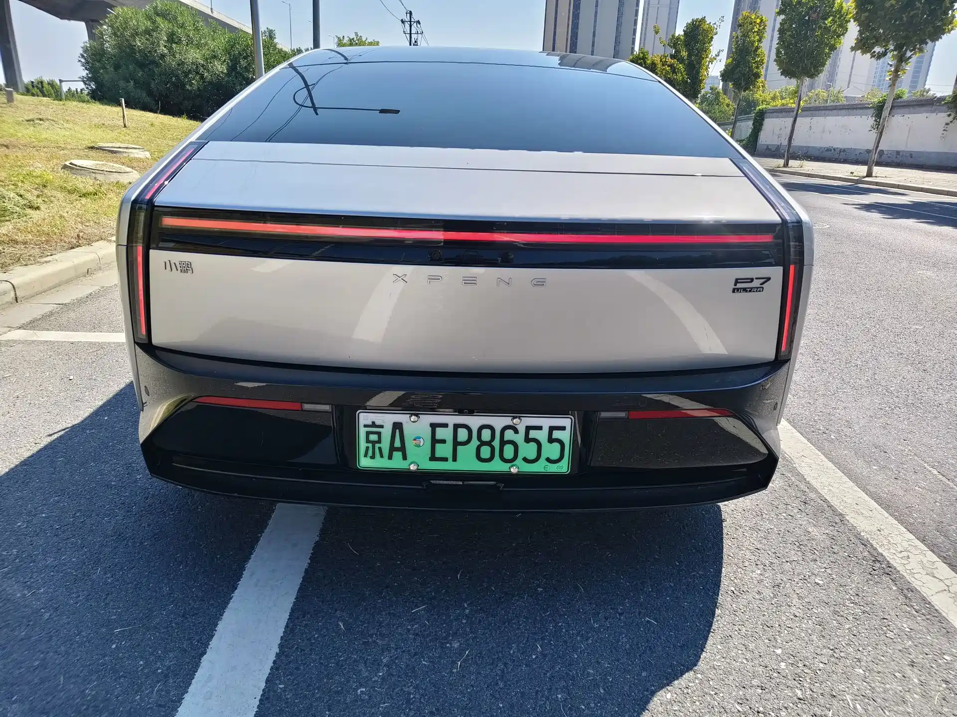 Фото 8 - XPeng P7