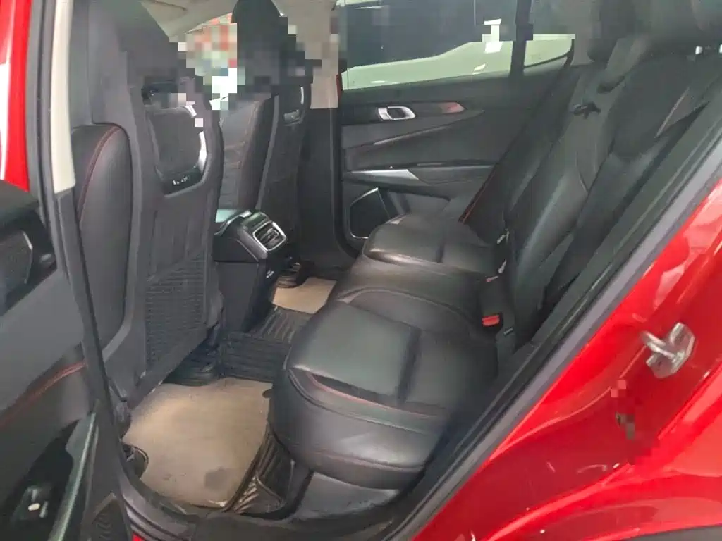 Lynk & Co 01 2017 2.0T AWD Pro фото 15