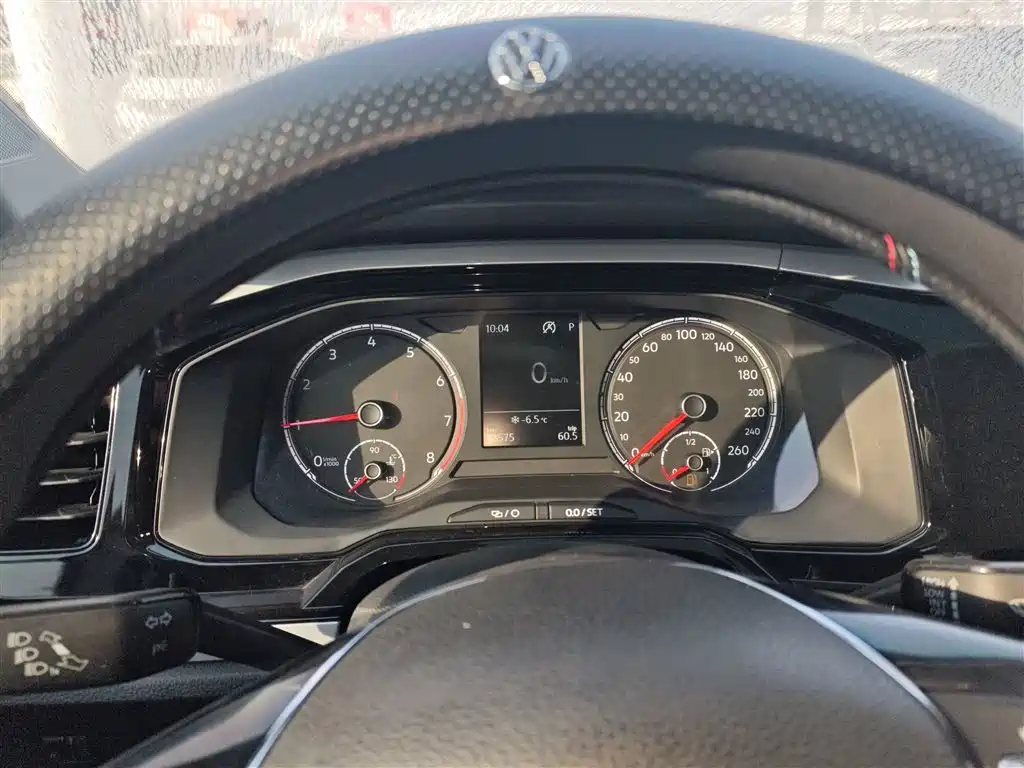 Volkswagen Polo 2019 Plus 1.5L Automatic Colorful Tech Edition фото 12