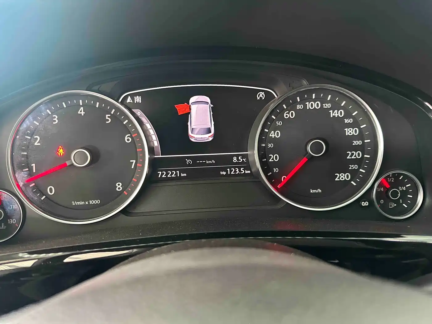 Volkswagen Touareg 2018 3.0TSI Glory Collector's Edition фото 18