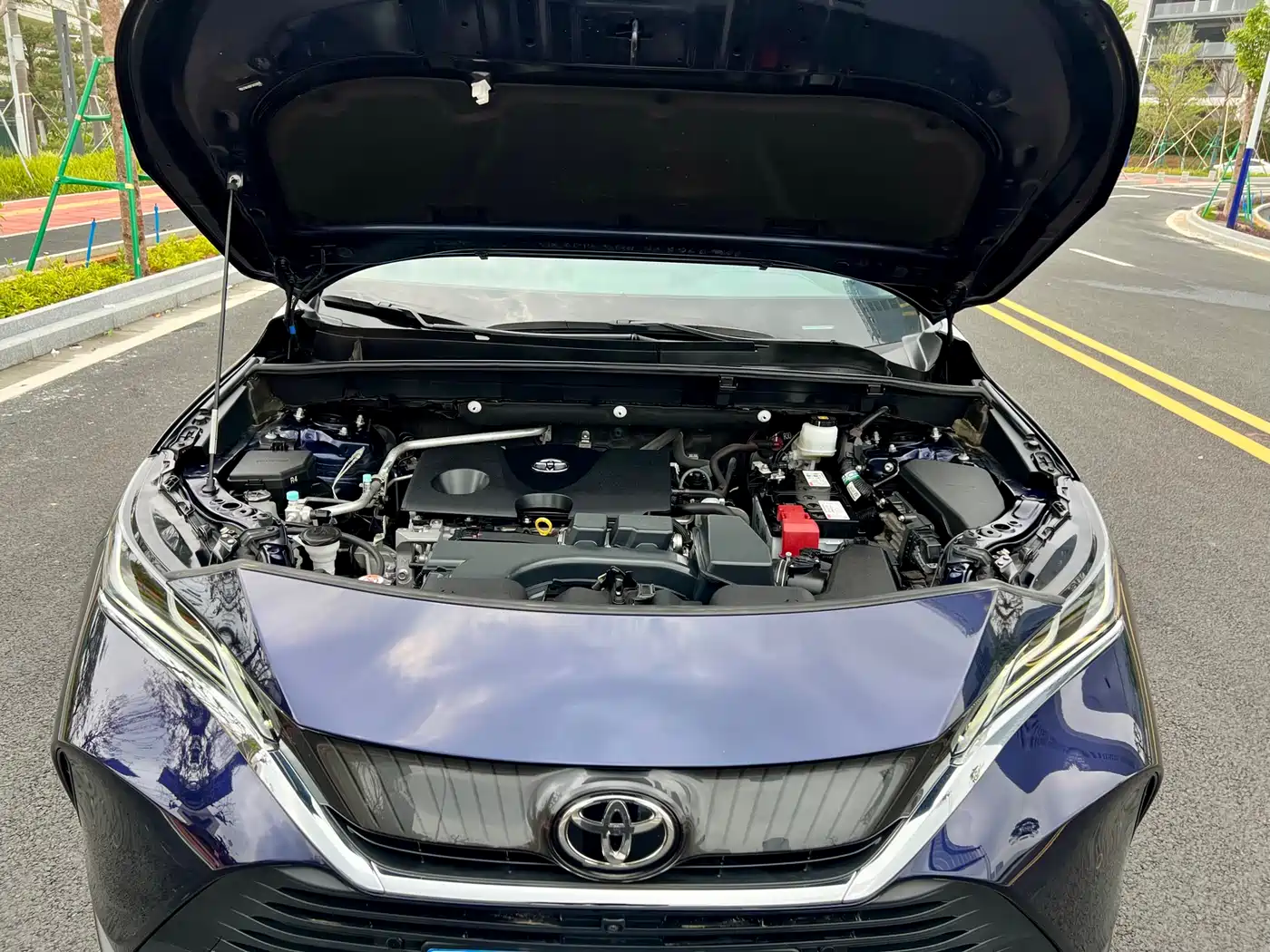 Toyota Lingfang HARRIER 2022 2.0L CVT 2WD Premium Edition фото 35