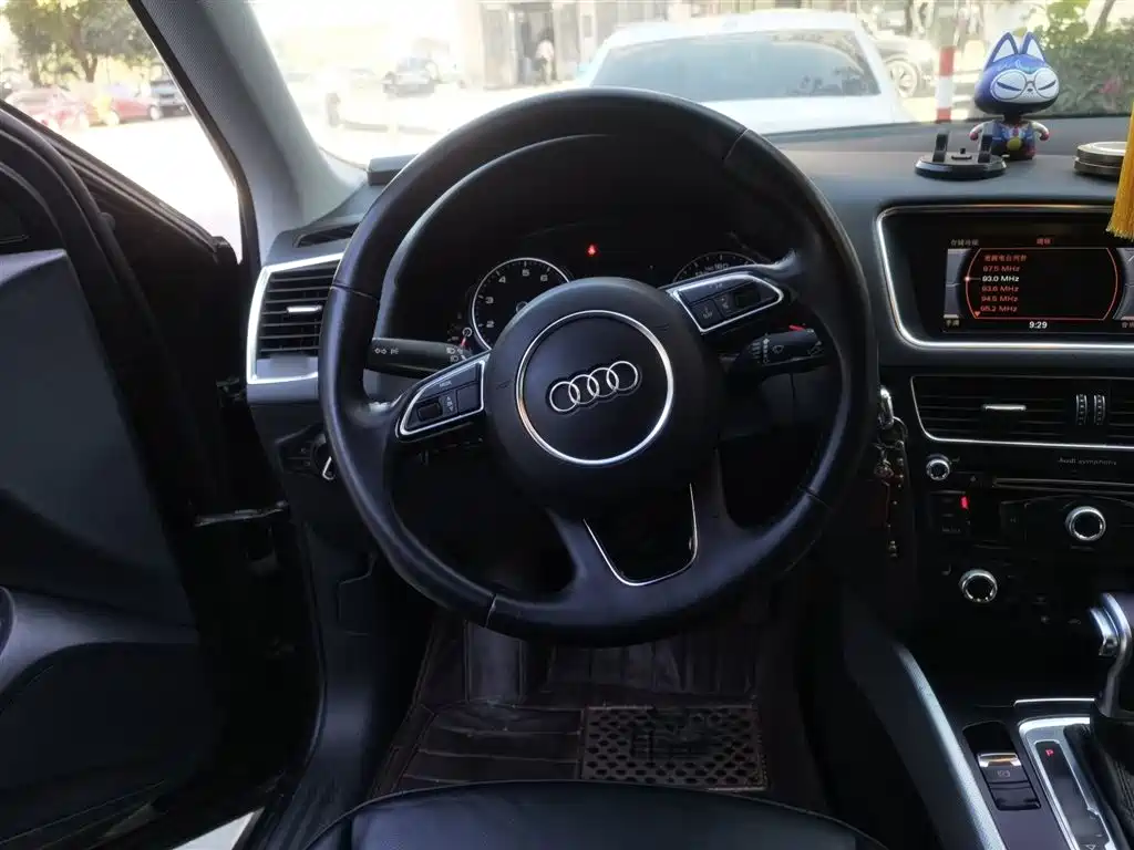 Audi Q5 2015 40 TFSI Technology фото 3