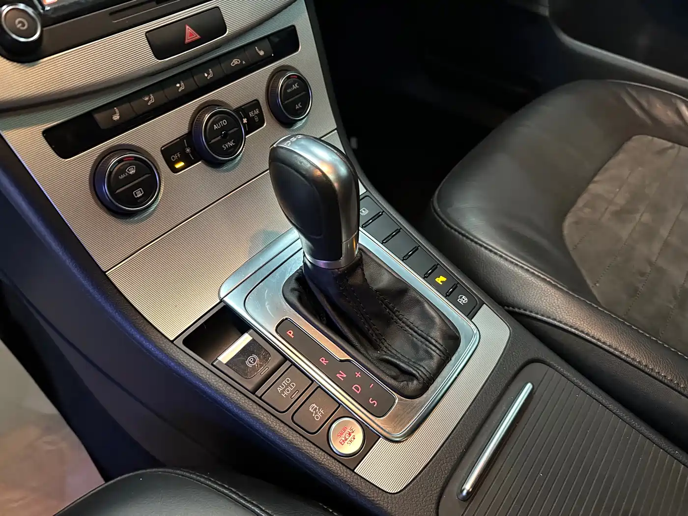 Volkswagen Magotan 2015 1.8TSI Premium фото 13